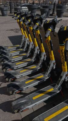 Весна пришла — достаем с балкона «колесики»!